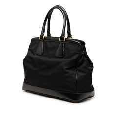 プラダ サフィアーノ 三角ロゴプレート ハンドバッグ ブラック ナイロン レザー レディース PRADA 【中古】