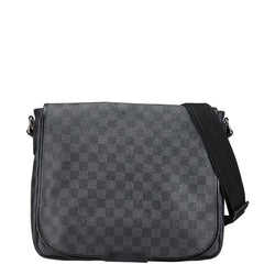 ルイ ヴィトン ダミエグラフィット ダニエルMM 斜め掛け ショルダーバッグ N58029 ブラック PVC レザー レディース LOUIS VUITTON 【中古】