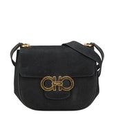 サルヴァトーレフェラガモ ガンチーニ 斜め掛け ショルダーバッグ ブラック スエード レディース Salvatore Ferragamo 【中古】