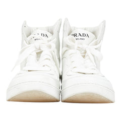 プラダ 三角ロゴ ハイカット スニーカー サイズ:6 1/2 2TG179 ホワイト レザー レディース PRADA 【中古】