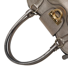 サルヴァトーレフェラガモ ガンチーニ ハンドバッグ AU-21 5370 ゴールド レザー レディース Salvatore Ferragamo 【中古】