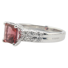 K18WG ホワイトゴールド ガーネット1.67ct ダイヤ0.11ct リング 指輪 レディース 13.5号 【中古】