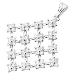 K18WG ホワイトゴールド ダイヤ1.00ct 花 フラワー モチーフ ひし形 ペンダントトップ レディース 【中古】
