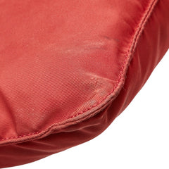 プラダ 三角ロゴプレート 斜め掛け ショルダーバッグ レッド ナイロン レディース PRADA 【中古】