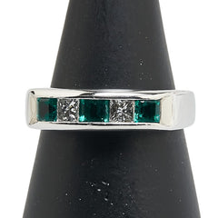 Pt900 プラチナ エメラルド0.60ct ダイヤ0.33ct 一文字 リング 指輪 レディース 12.5号 【中古】