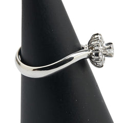 Pt900 プラチナ ダイヤ0.094ct ダイヤ0.28ct 花 フラワー モチーフ リング 指輪 レディース 11号 【中古】