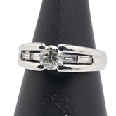 Pt900 プラチナ ダイヤ0.61ct ダイヤ0.18ct リング 指輪 レディース 11.5号 【中古】