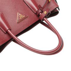 プラダ 三角ロゴプレート ハンドバッグ ショルダーバッグ 2WAY ワインレッド サフィアーノレザー レディース PRADA 【中古】
