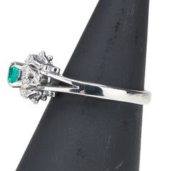 Pt900 プラチナ エメラルド0.34ct ダイヤ0.24ct メレ リング 指輪 レディース 11号 【中古】
