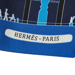 エルメス ツイリー LES FOLIES DU CIEL 大空の狂気 スカーフ ネイビー ブルー マルチカラー シルク レディース HERMES 【中古】