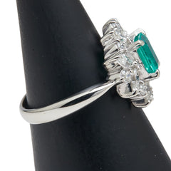 Pt900 プラチナ エメラルド0.82ct ダイヤ0.63ct リング 指輪 レディース 8.5号 【中古】