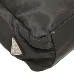 プラダ 三角ロゴプレート トートバッグ ハンドバッグ ブラック ナイロン レディース PRADA 【中古】