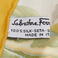 サルヴァトーレフェラガモ アニマル フラワー 花 植物 スカーフ マルチカラー シルク レディース Salvatore Ferragamo 【中古】