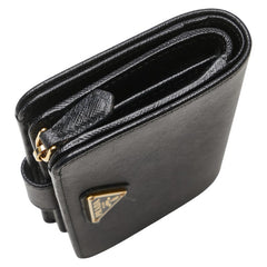 プラダ 三角ロゴプレート 二つ折り財布 ブラック サフィアーノレザー レディース PRADA 【中古】