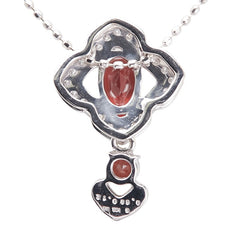 K18WG ホワイトゴールド ガーネット0.68ct ダイヤ0.12ct ネックレス レディース 【中古】