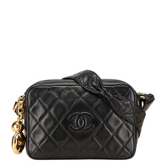 シャネル マトラッセ ココマーク ショルダーバッグ ブラック ゴールド ラムスキン レディース CHANEL 【中古】