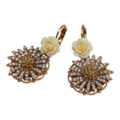 ドルチェアンドガッバーナ 花 フラワー モチーフ イヤリング ゴールド メッキ ラインストーン レディース DOLCE&GABBANA 【中古】