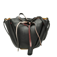 ヴァレンティノ スタッズ 斜め掛け ショルダーバッグ ブラック ピンク レザー レディース VALENTINO 【中古】