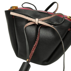 ヴァレンティノ スタッズ 斜め掛け ショルダーバッグ ブラック ピンク レザー レディース VALENTINO 【中古】