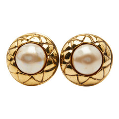 シャネル マトラッセ パール イヤリング ゴールド メッキ レディース CHANEL 【中古】