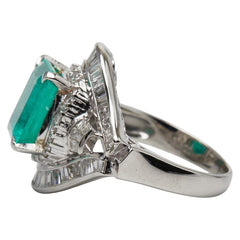 Pt900 プラチナ エメラルド4.23ct ダイヤ1.923ct リング 指輪 レディース 13.5号 【中古】