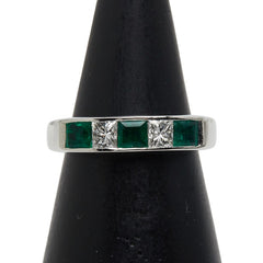 Pt900 プラチナ エメラルド0.58ct ダイヤ0.41ct リング 指輪 レディース 8号 【中古】