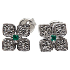 K9 ホワイトゴールド エメラルド0.04ct ダイヤ0.12ct スタッドピアス レディース 【中古】