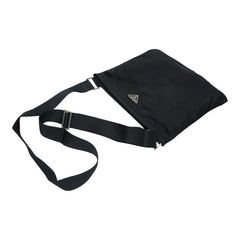 プラダ 三角ロゴプレート ショルダーバッグ ブラック ナイロン レディース PRADA 【中古】