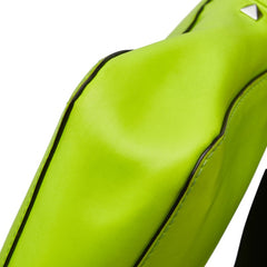 ヴァレンティノ VLTNロゴ ロックスタッズ 斜め掛け ショルダーバッグ イエロー レザー レディース VALENTINO 【中古】