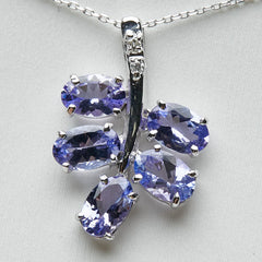 K18WG ホワイトゴールド タンザナイト1.94ct ダイヤ0.02ct リーフモチーフ ペンダント ネックレス レディース 【中古】