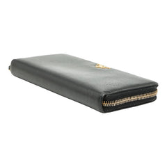 プラダ ラウンドファスナー 長財布 1ML506 ブラック サフィアーノレザー レディース PRADA 【中古】