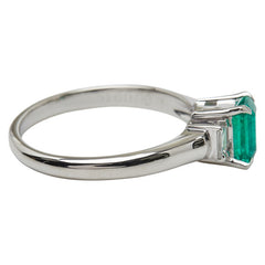 Pt850 プラチナ エメラルド0.60ct ダイヤ0.14ct リング 指輪 レディース 12号 【中古】