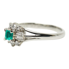 Pt900 プラチナ エメラルド0.15ct ダイヤ0.22ct リング 指輪 レディース 8号 【中古】
