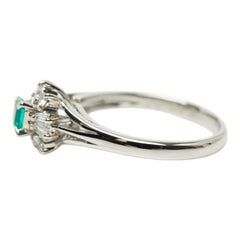 Pt900 プラチナ エメラルド0.15ct ダイヤ0.22ct リング 指輪 レディース 8号 【中古】