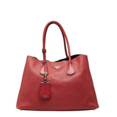 プラダ 三角ロゴプレート トートバッグ ショルダーバッグ レッド レザー レディース PRADA 中古