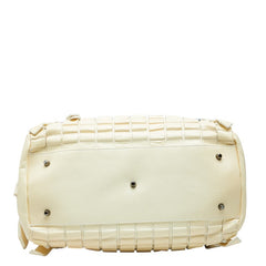 バーバリー ロゴプレート ボストンバッグ ショルダーバッグ 2WAY ベージュ クリーム パテントレザー レディース BURBERRY 【中古】