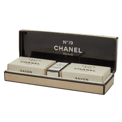 シャネル No19 オードトワレ 香水 4.5ml 石鹸×2 セット クリア ガラス レディース CHANEL 【中古】