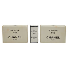 シャネル No19 オードトワレ 香水 4.5ml 石鹸×2 セット クリア ガラス レディース CHANEL 【中古】