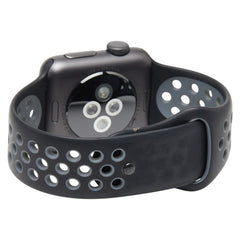 アップル × ナイキ NIKE Apple Watch Series 2/GPS/38mm スポーツ アップルウォッチ 腕時計 シリコン アルミニウム レディース Apple 【中古】