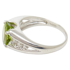 Pt900 プラチナ ペリドット2.83ct ダイヤ0.26ct リング 指輪 レディース 14.5号 【中古】