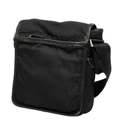 プラダ 三角ロゴプレート 斜め掛け ショルダーバッグ ブラック ナイロン レディース PRADA 【中古】