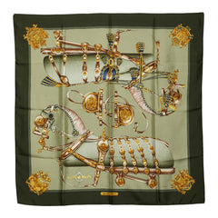 エルメス カレ90 HARNAIS DE COUR 宮廷の馬具 スカーフ カーキグリーン マルチカラー シルク レディース HERMES 【中古】