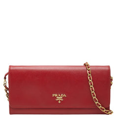 プラダ 三角ロゴプレート サフィアーノ 斜め掛け チェーン ウォレット 2way 長財布 レッド レザー レディース PRADA 【中古】