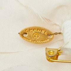 シャネル カメリア ヴィンテージ ブローチ コサージュ アイボリー系 ファブリック レディース CHANEL 【中古】