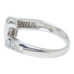 Pt900 プラチナ ダイヤモンド ダイヤ0.58ct デザインリング テーパー バケット リング 指輪 レディース 13号 【中古】