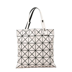 イッセイミヤケ BAO BAO ISSEY MIYAKE トートバッグ ライトピンクベージュ PVC メッシュ レディース ISSEY MIYAKE 中古