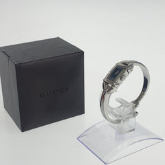 グッチ ホースビット バングルウォッチ 腕時計 6800L クオーツ ブラック文字盤 ステンレススチール レディース GUCCI 中古