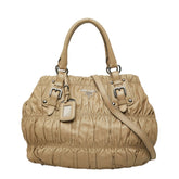 プラダ ナッパ ゴーフル ギャザー バックル ハンドバッグ ショルダーバッグ 2WAY ベージュ レザー レディース PRADA 中古
