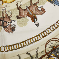 エルメス カレ90 LA PROMENADE DE LONGCHAMPS ロンシャンへの散歩 スカーフ レッド ゴールド マルチカラー シルク レディース HERMES 【中古】