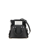 マルタンマルジェラ メゾンマルジェラ11 5AC クラシック ベイビー 斜め掛け ミニショルダーバッグ SB3WG0025 ブラック レザー レディース MARTIN MARGIELA 【中古】